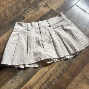 Hollister Cream Khaki Mini Skort